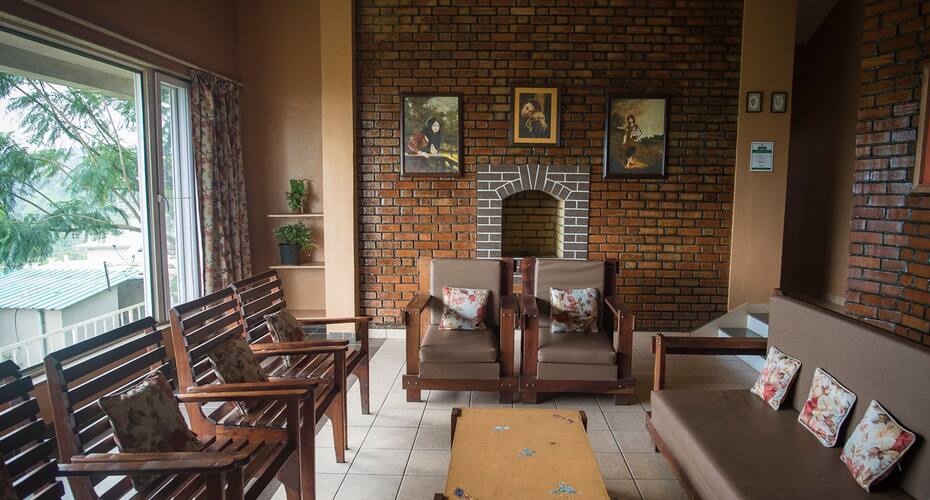Dala Rooster Bungalow, Panchgani 3
