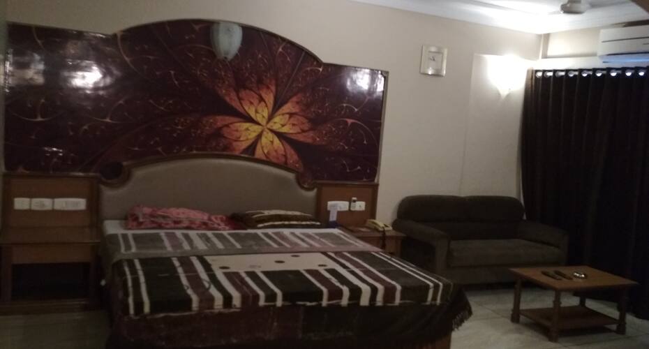 Hotel Sahara Bridge, Mehsana 1