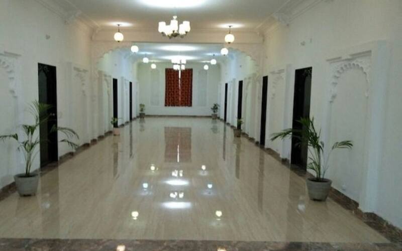 Tej Mahal Palace, Dausa 3