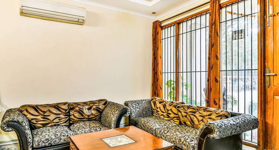 FabHotel AB Residency Sushant Lok 1, Gurgaon 4