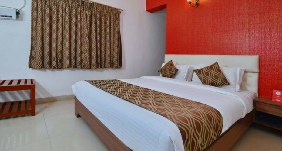 Hotel La Costa Residency, Goa 4