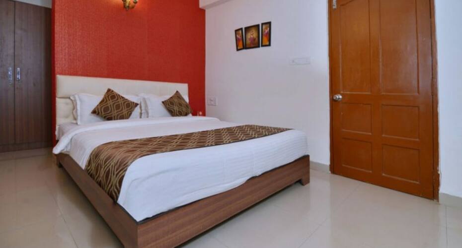 Hotel La Costa Residency, Goa 5