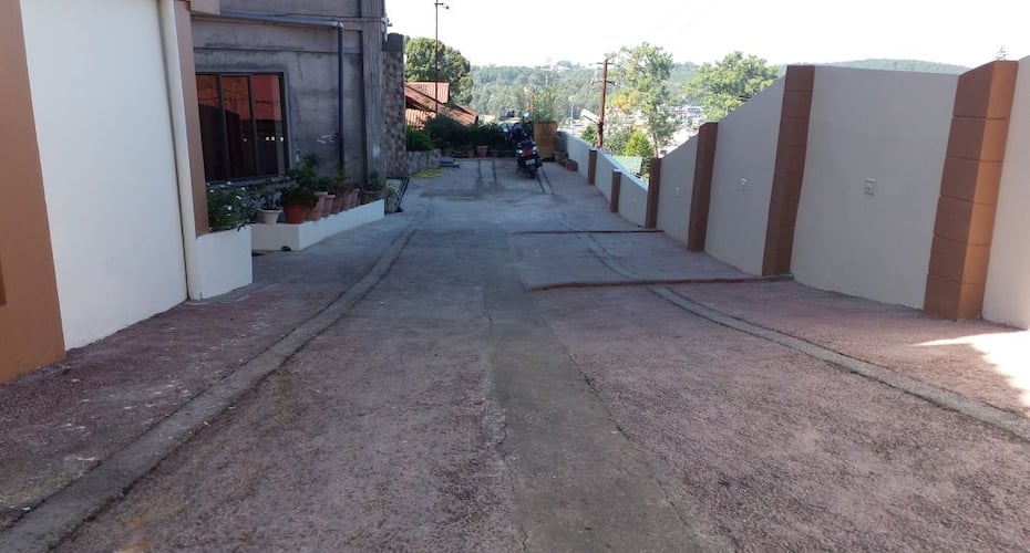 The Shillong Hills Guest House, Shillong 5