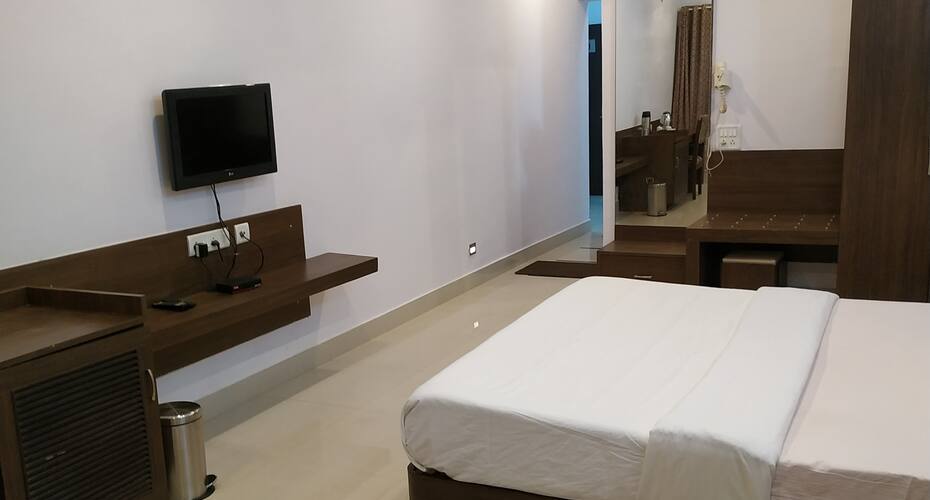 Hotel Rishi Regency, Katni 2