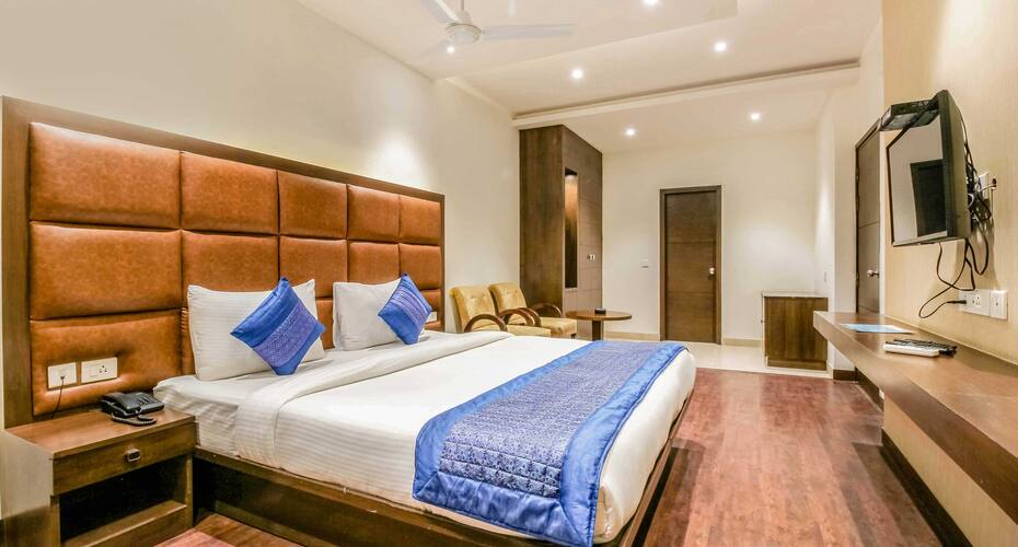 Smart Villa 3, Gurgaon 5