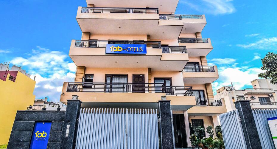 FabHotelTavishkGolfCourseRoad, Gurgaon 2