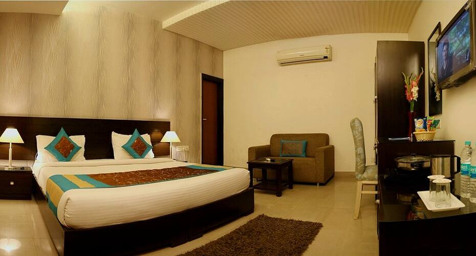 Callista Inn Golf Course Road, Gurgaon 3