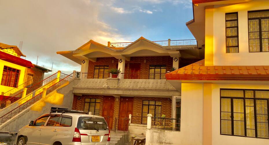Pine Hill Homestay, Shillong 2