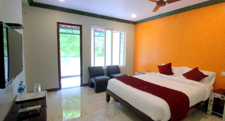 Serenity Sunrise Beach Resort, Pondicherry 3