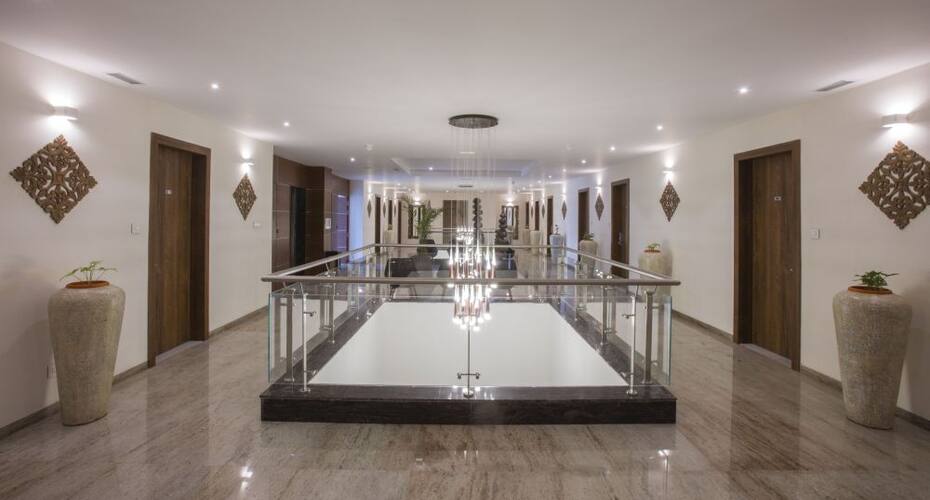 Sapphire Premium Hotel & Suite, Karad 4