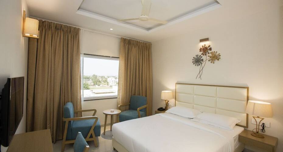 Sapphire Premium Hotel & Suite, Karad 2