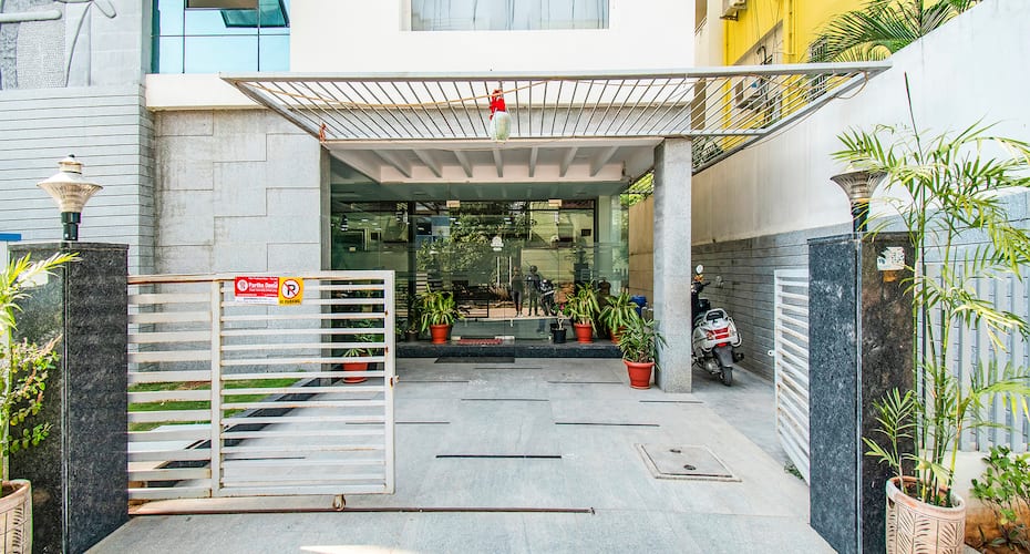 Lotus Pride, Luxury Guest Rooms, Hyderabad 2