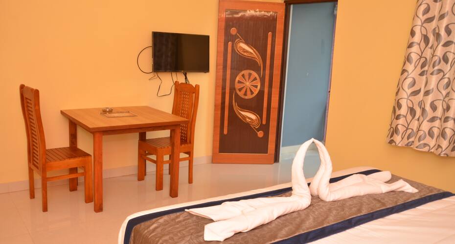 Hotel Suvian On Bagha Beach Goa, Goa 3