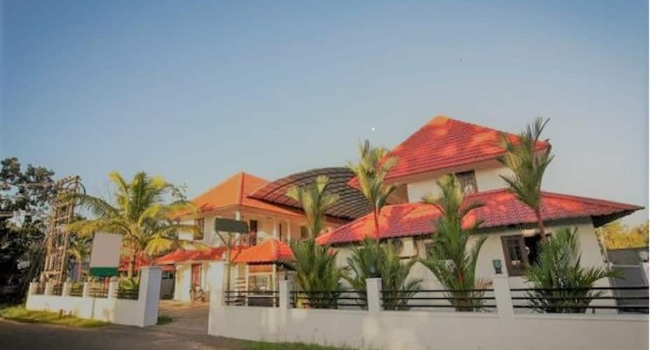 Lake Gardens resorts, Alleppey 2