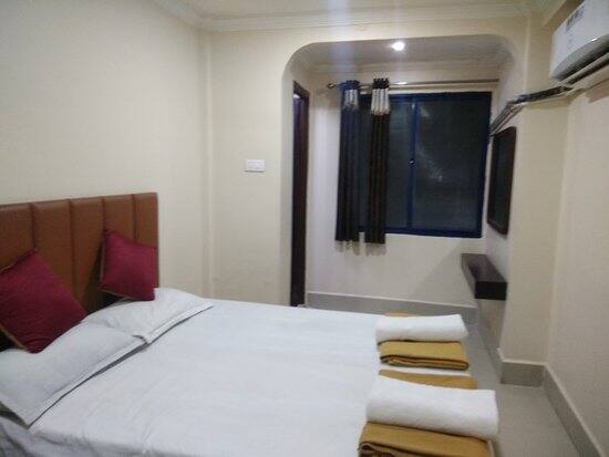 Hotel Woodside Annexe, Tirupati 4