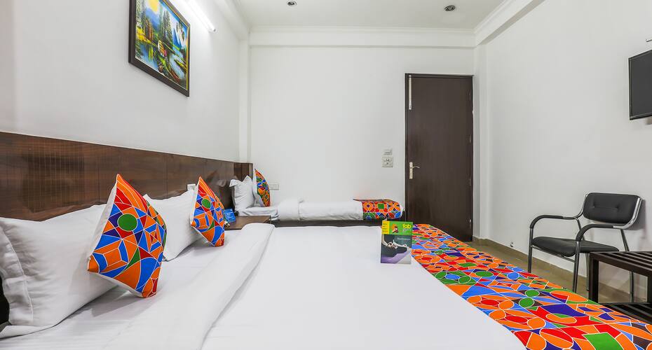 FabHotel Prime Hospitality Sector 45, Gurgaon 3