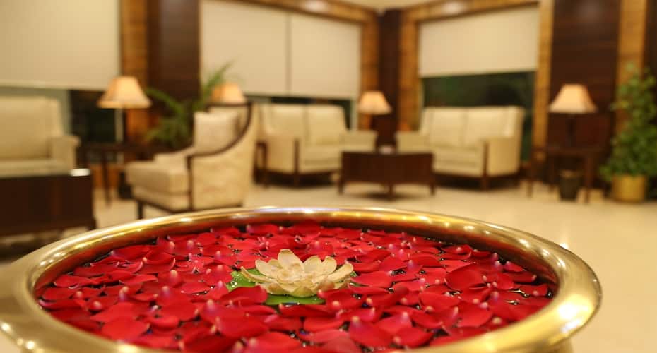 Golden Gate Hotel, Indore 4