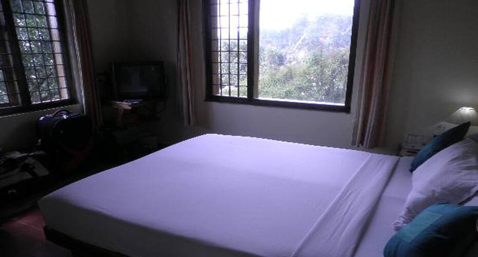 Royal Mist By Travel Inn, Munnar 5