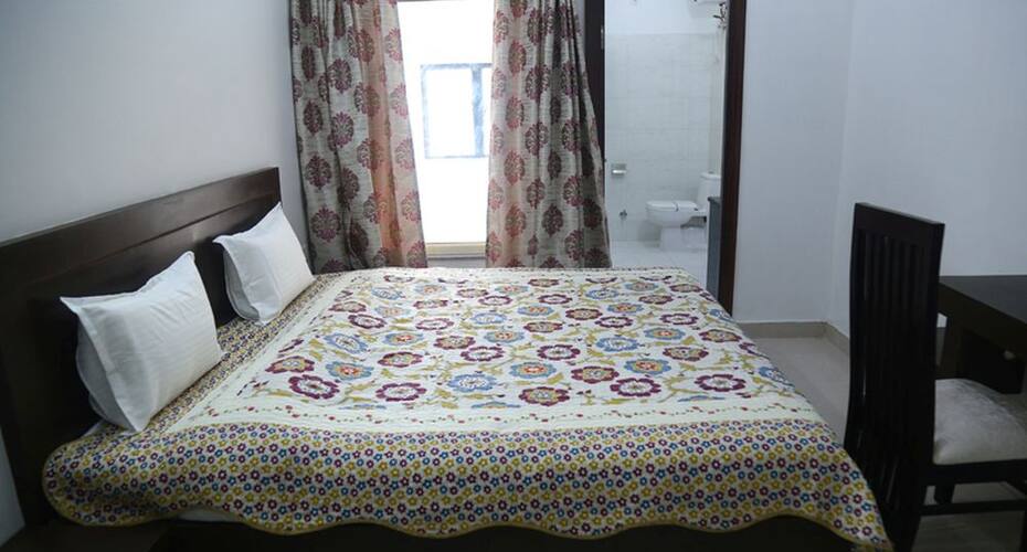 Aradhana's Homestay, Agra 4