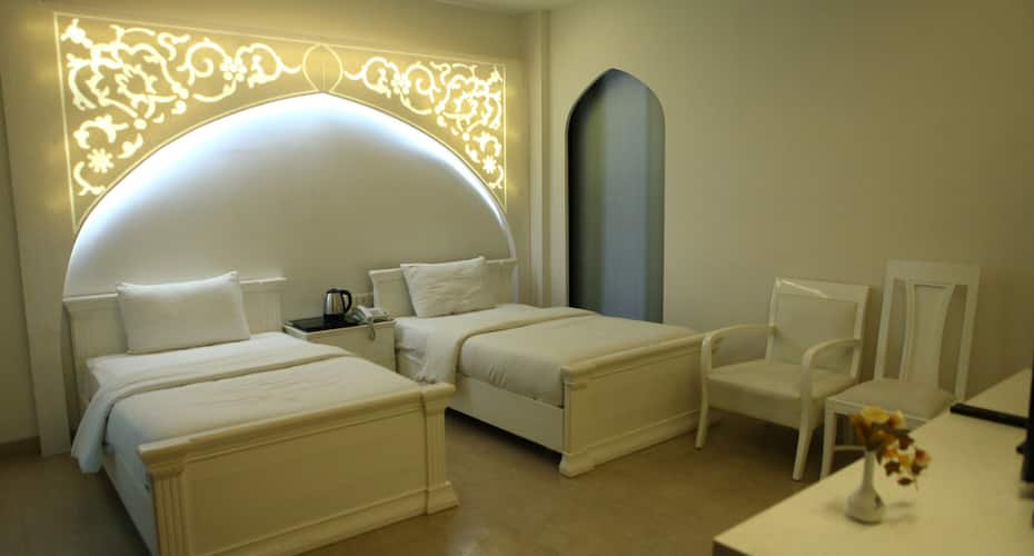 Lavish Inn, New Delhi 2