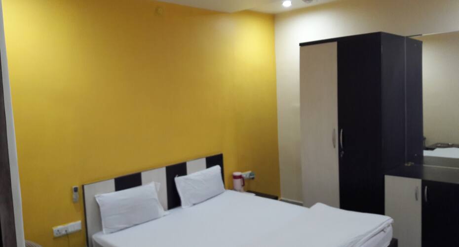 Hotel Johal Palace, Raigarh 1