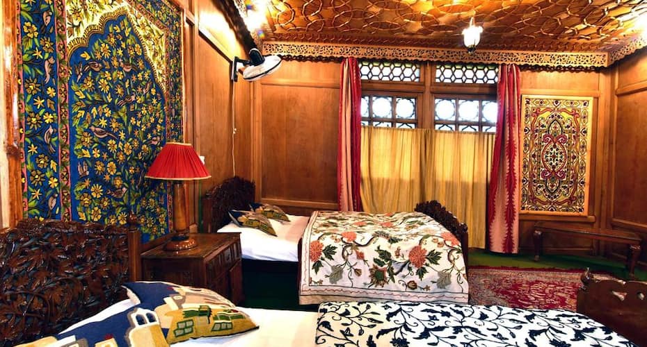King Paradise Houseboat, Srinagar 4
