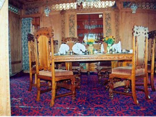 King Paradise Houseboat, Srinagar 5