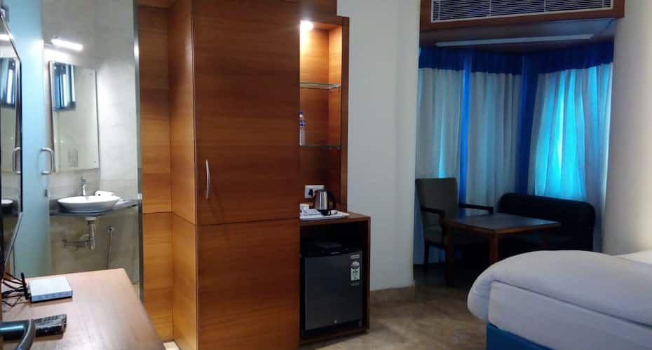 Kings Crown, Kolkata 4