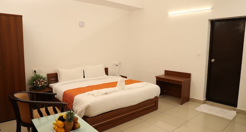Sunstar Residency & Food Palza, Kottayam 3