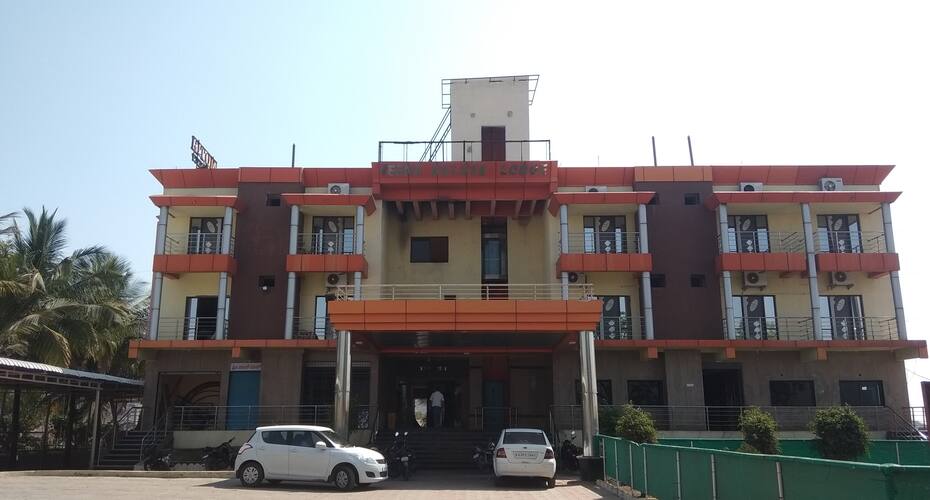 Veena Deluxe, Yadgir 1