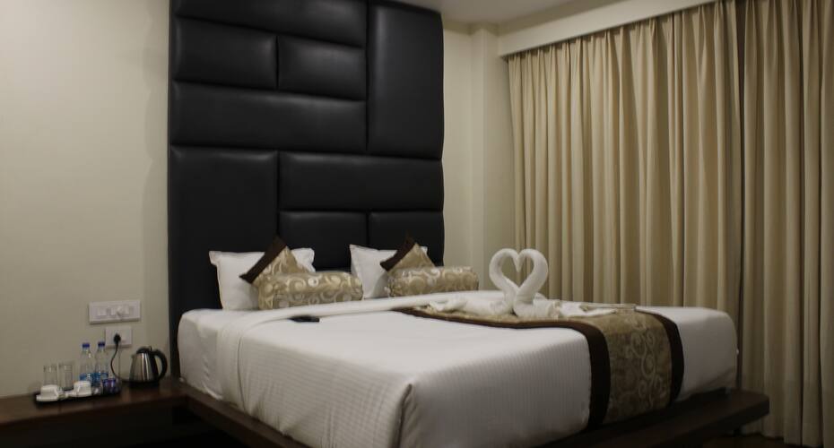 Hotel Grand Gayathri, Khammam 4