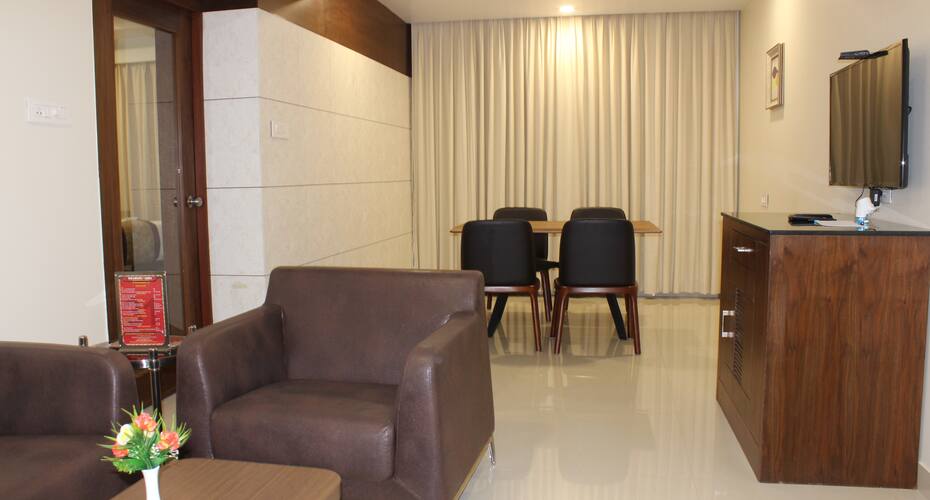 Hotel Grand Gayathri, Khammam 5