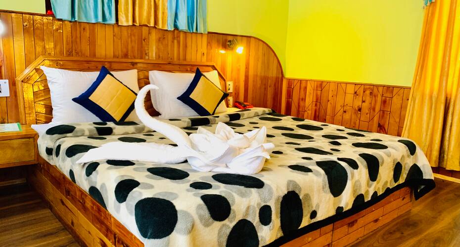 Kartik Holiday Cottage, Manali 2
