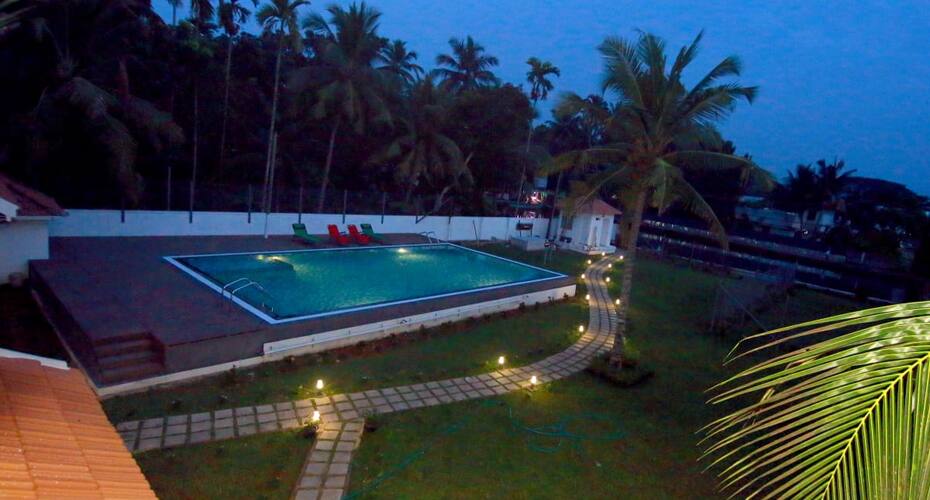 Water's Edge Villa, Alleppey 4
