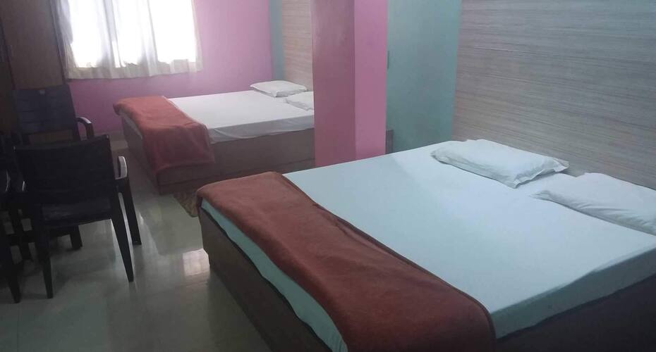 Krishna Reddy Deluxe Lodge, Siddipet 4