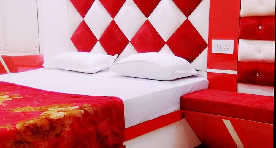 Hotel Revoli, Amritsar 3