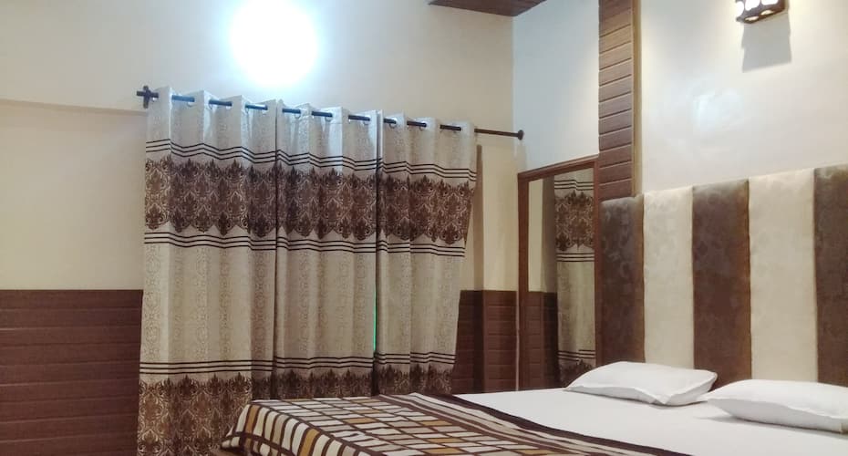 Hotel Revoli, Amritsar 5