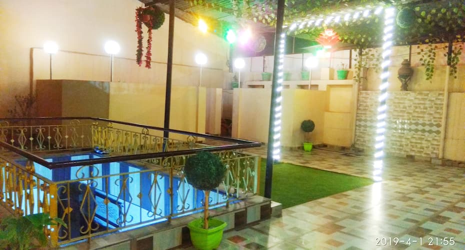 Hotel Revoli, Amritsar 1