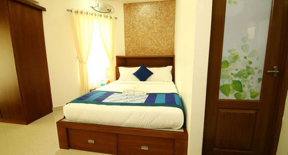 Captain's Cabin Luxury Backwater Resort, Alleppey 3