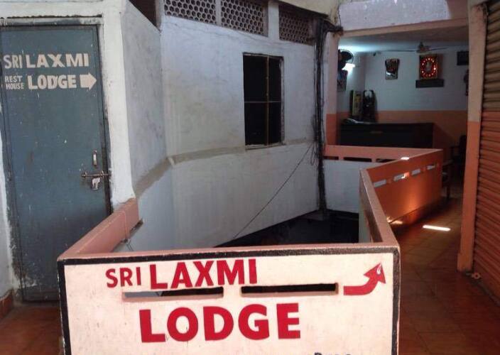 Sri Laxmi Lodge 1, Hyderabad 5