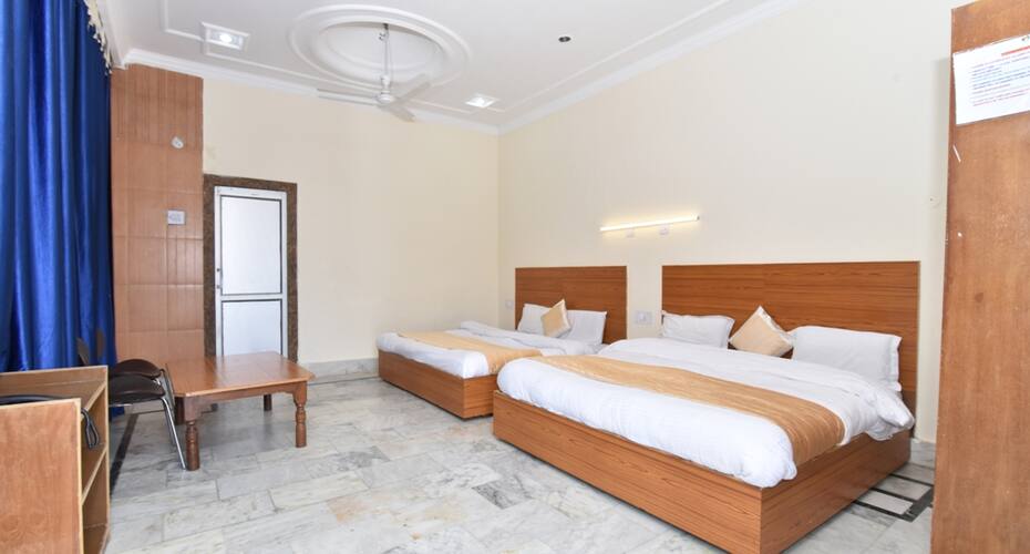 Hotel Varuni Mcleodganj, Mcleodganj 3