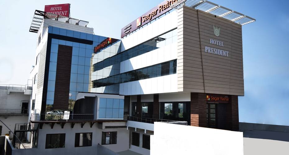 Hotel President, Chintpurni 1