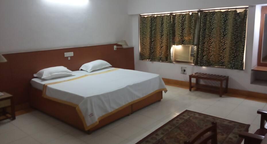 Saral Hotel, Bhopal 2
