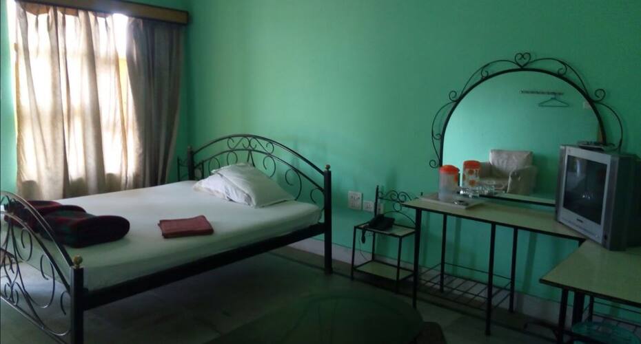 Binapani Lodge, Tarapith 3