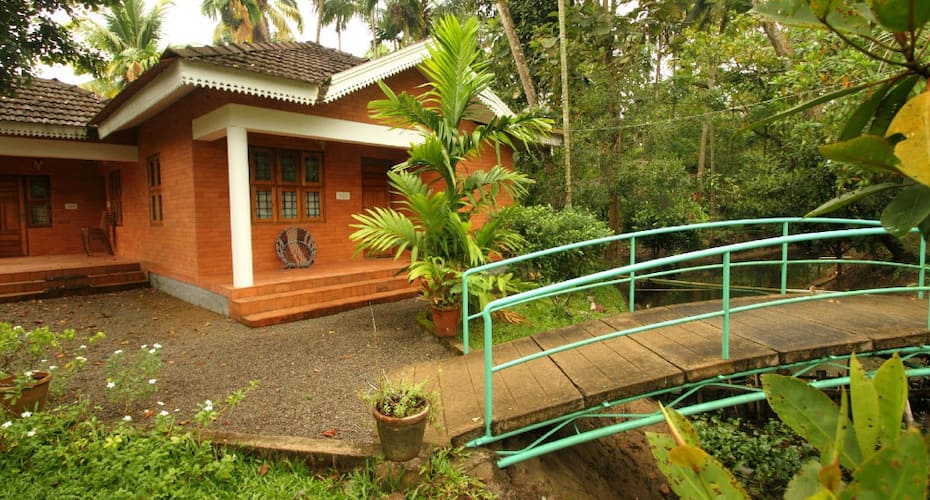 Vembanad Lake Villas, Kumarakom 3
