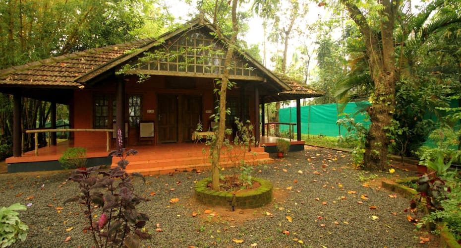 Vembanad Lake Villas, Kumarakom 4
