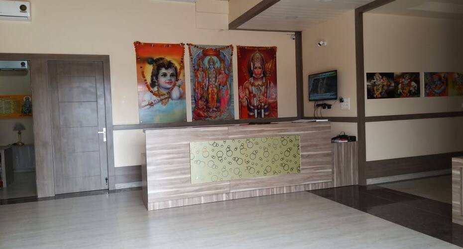 RnB Shanti Niketan Salasar, Sikar 3