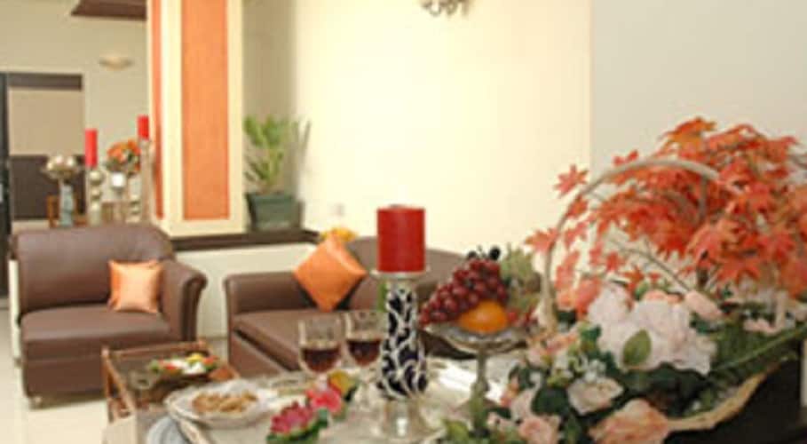 iStay Hotels Infantry Road, Bangalore 4