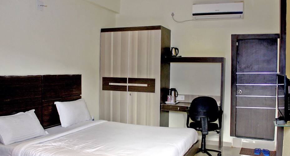 Hotel Benediction, Sanand 5
