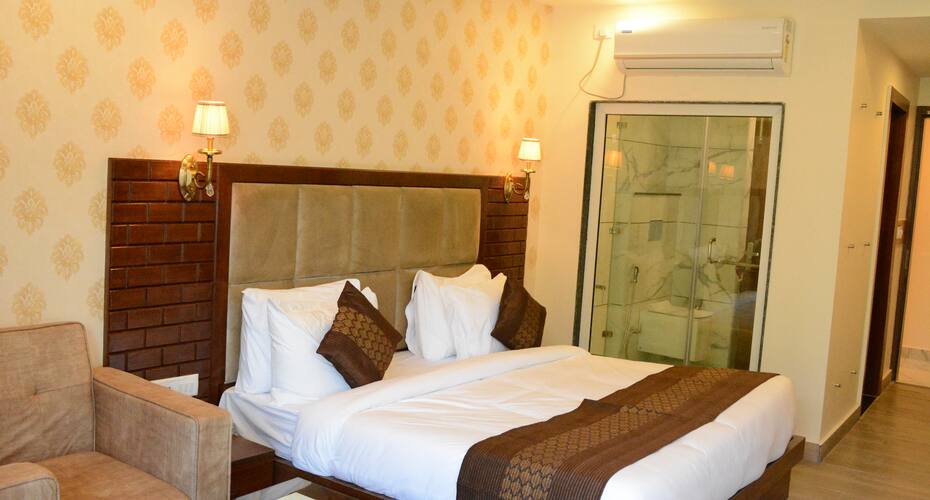Hotel Signature Inn, Mcleodganj 2